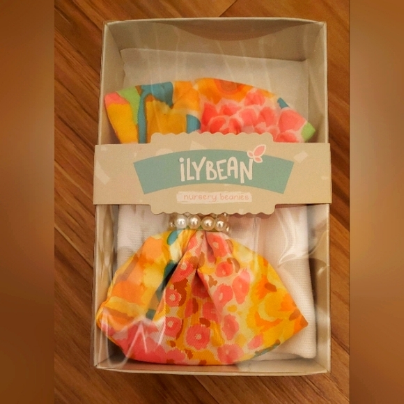 ILY Bean Floral Pearl Bow Beany Beanie White Hat for Newborn Baby Girl - Picture 1 of 7